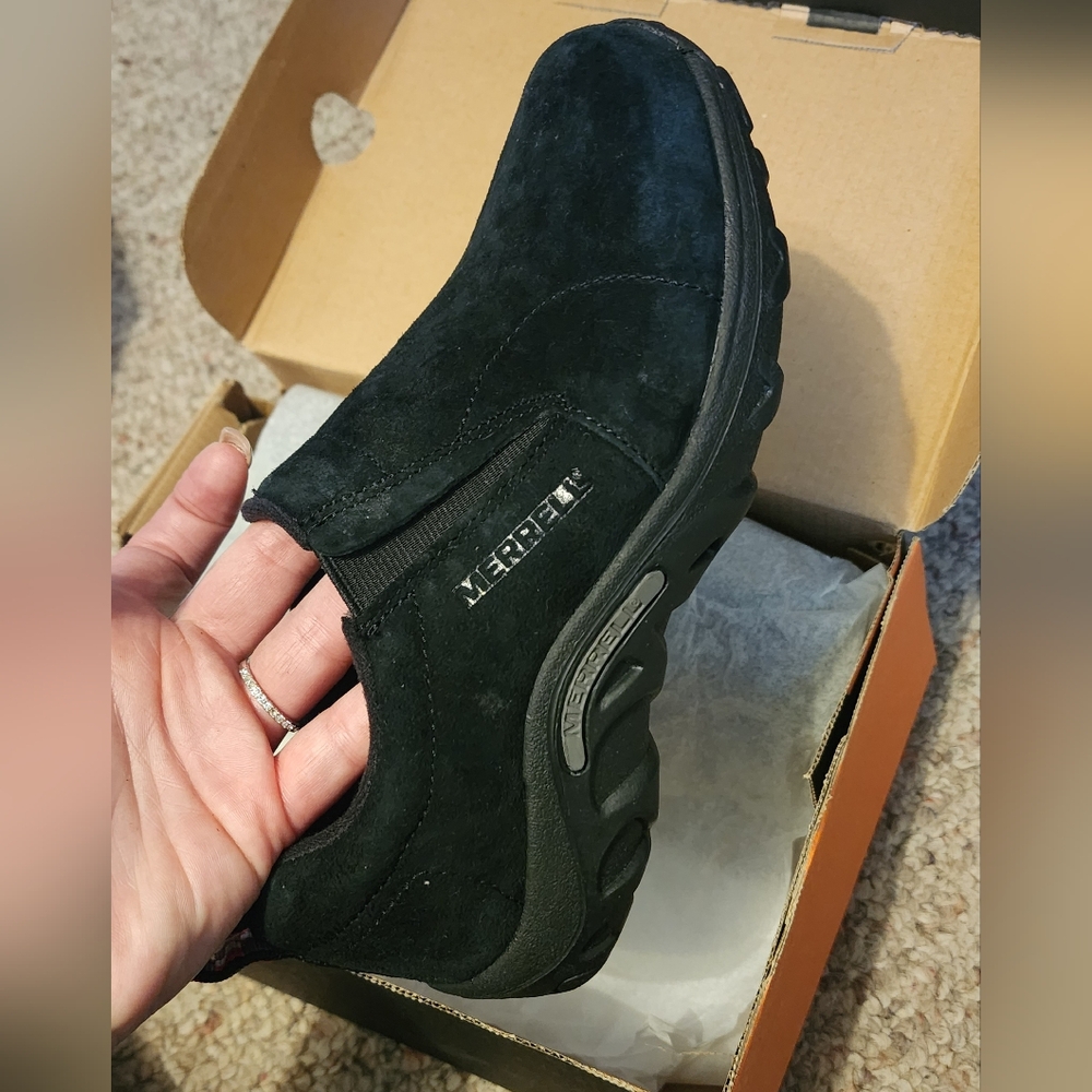 NIB Kids Merrell hiking moc's